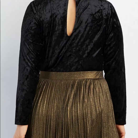 Plus size velvet Sexy Choker neckline bodysuit - Picture 2 of 4